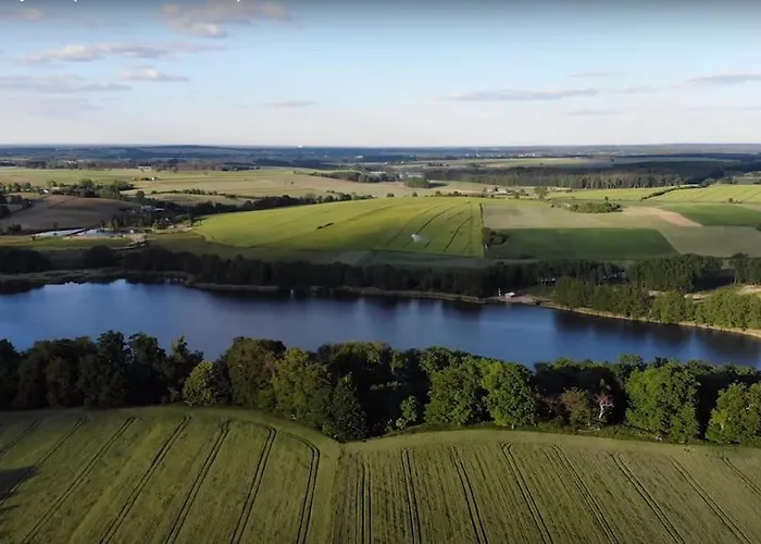 - Kraina 100 Jezior Apartment *